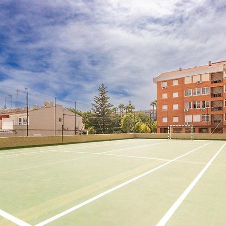 Nice Apartment In Torrevieja With Kitchen Esterno foto