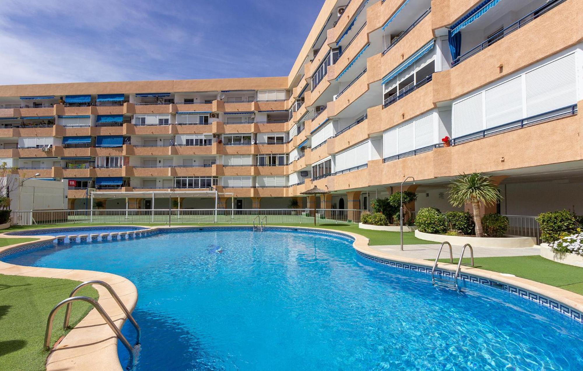 Nice Apartment In Torrevieja With Kitchen Esterno foto