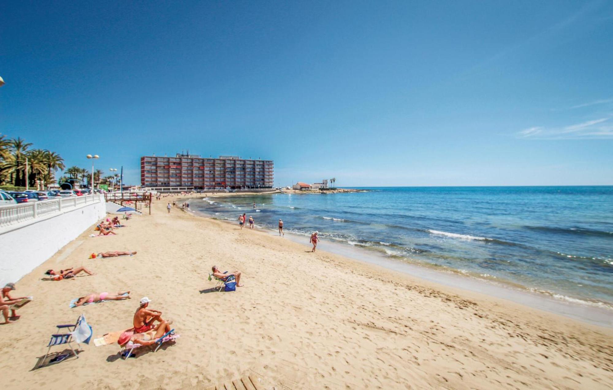 Nice Apartment In Torrevieja With Kitchen Esterno foto